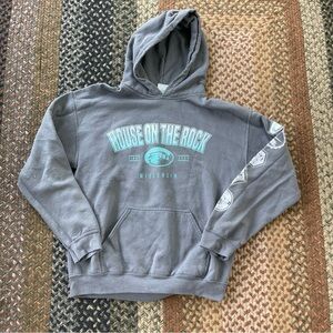 House on the Rock Wisconsin Grey Hoodie in size M